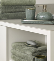 Towels, Rugs & Robes