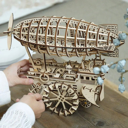 Robotime Rokr 3D Wooden Puzzle Locomotive Craft Model with Mechanical Gear Toy for Boys Girls Christmas gift