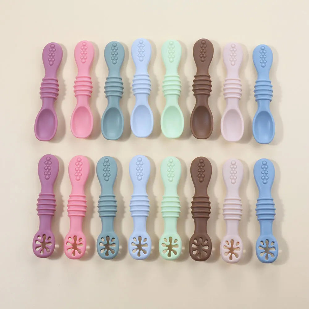 Silicone world 2PCS Baby Learning Spoons Utensils Set Silicone Sticky Spoon Children Cutlery Training Spoon Feeding Tableware