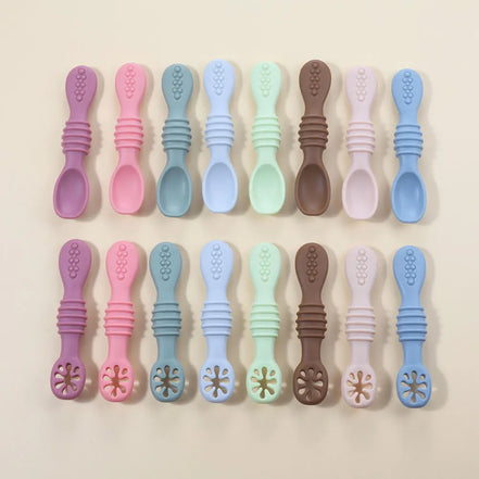 Silicone world 2PCS Baby Learning Spoons Utensils Set Silicone Sticky Spoon Children Cutlery Training Spoon Feeding Tableware